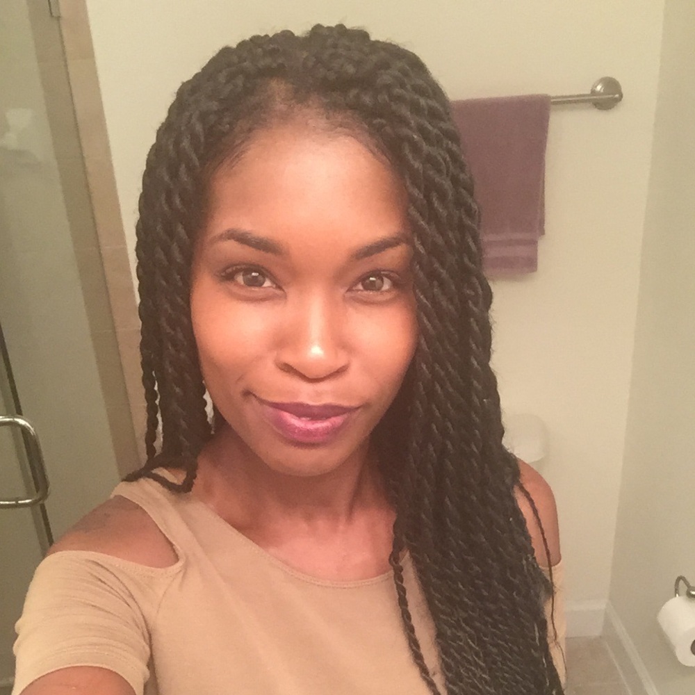 Meet your Posher, Jacqueline